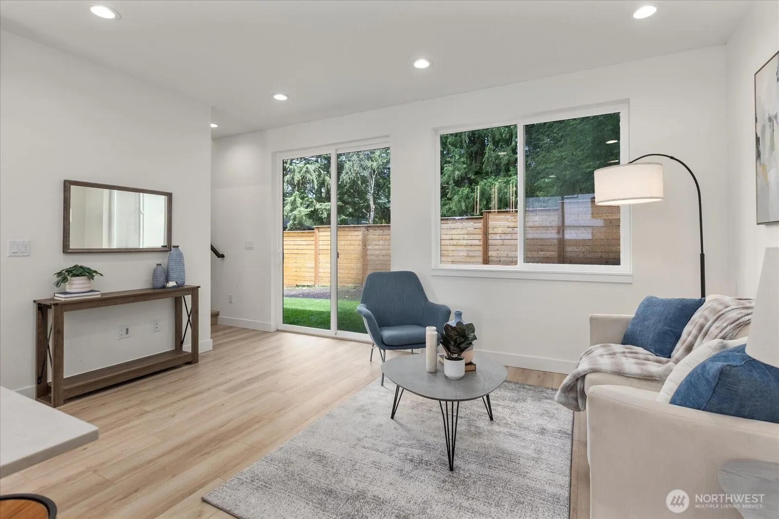 10330 B Ashworth Avenue N, Seattle, WA 98133
