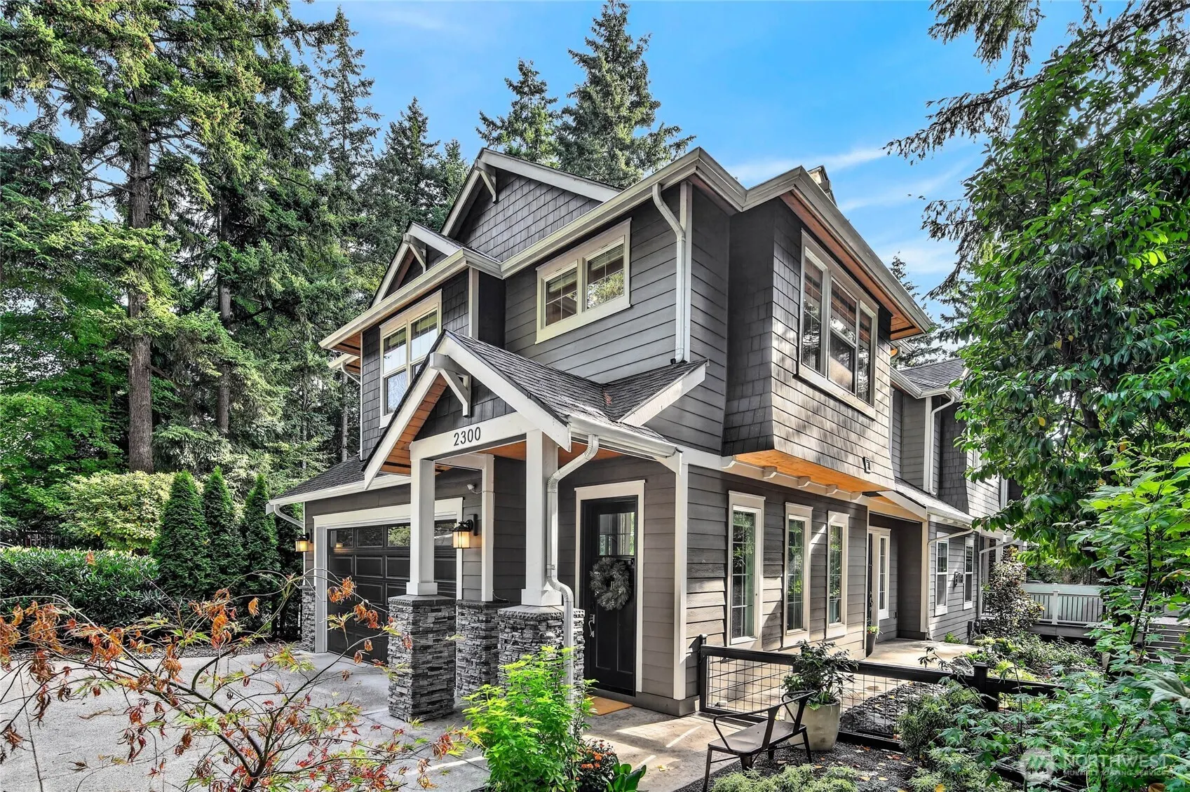 2300 126th Avenue NE, Bellevue, WA 98005-1544