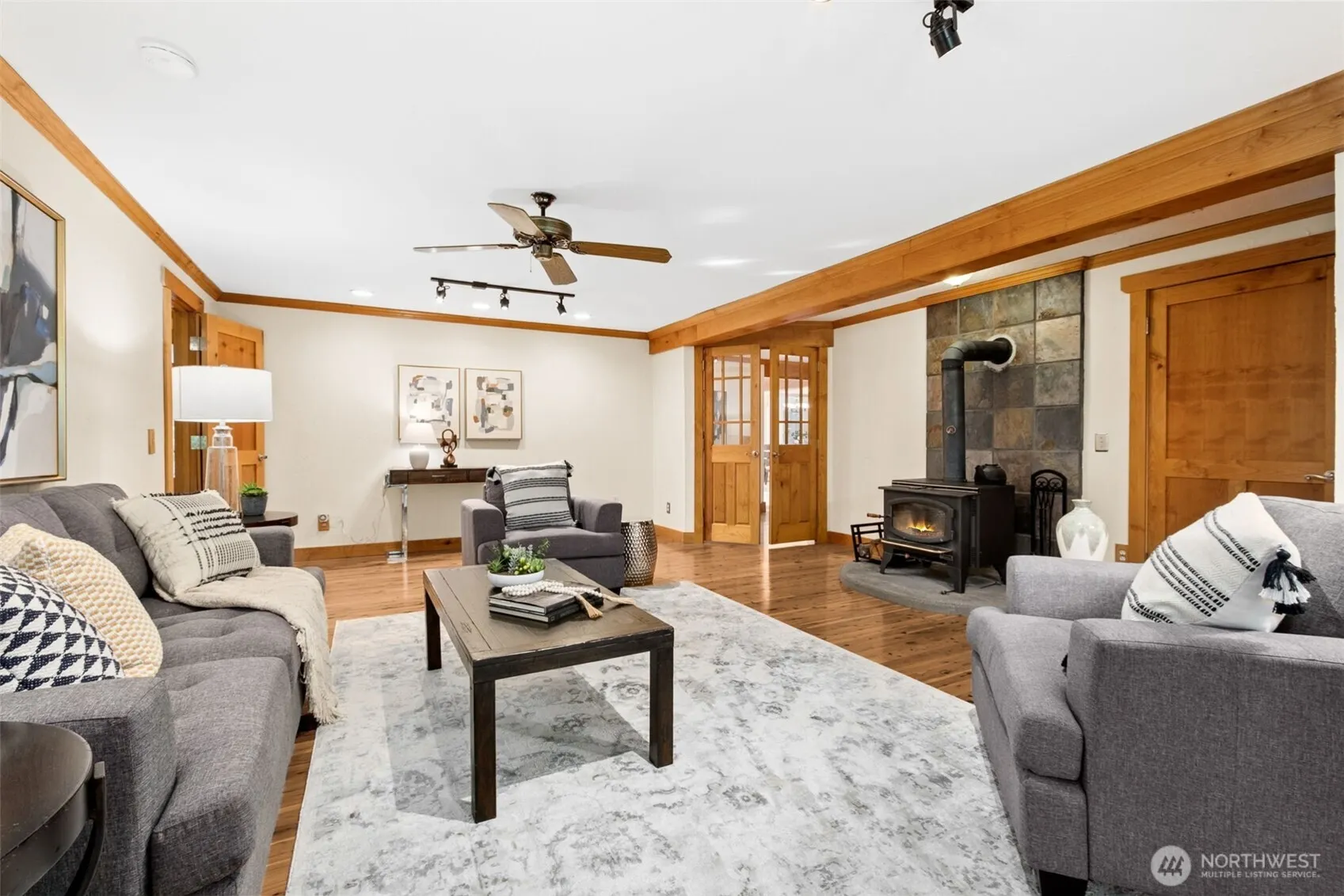 26428 SE 172 Street , Issaquah, WA 98027-6962