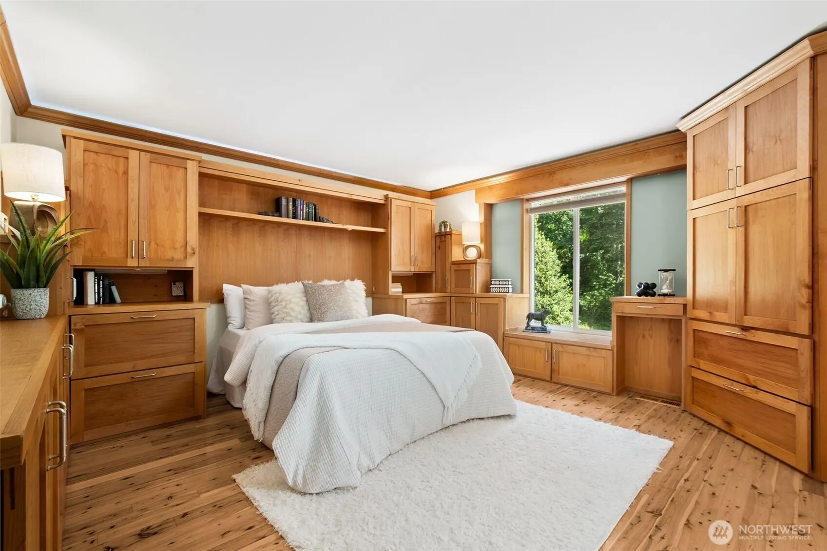 26428 SE 172 Street , Issaquah, WA 98027-6962