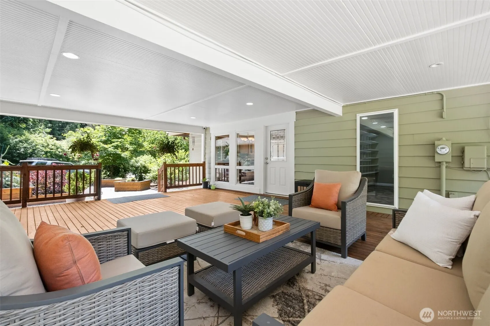 26428 SE 172 Street , Issaquah, WA 98027-6962