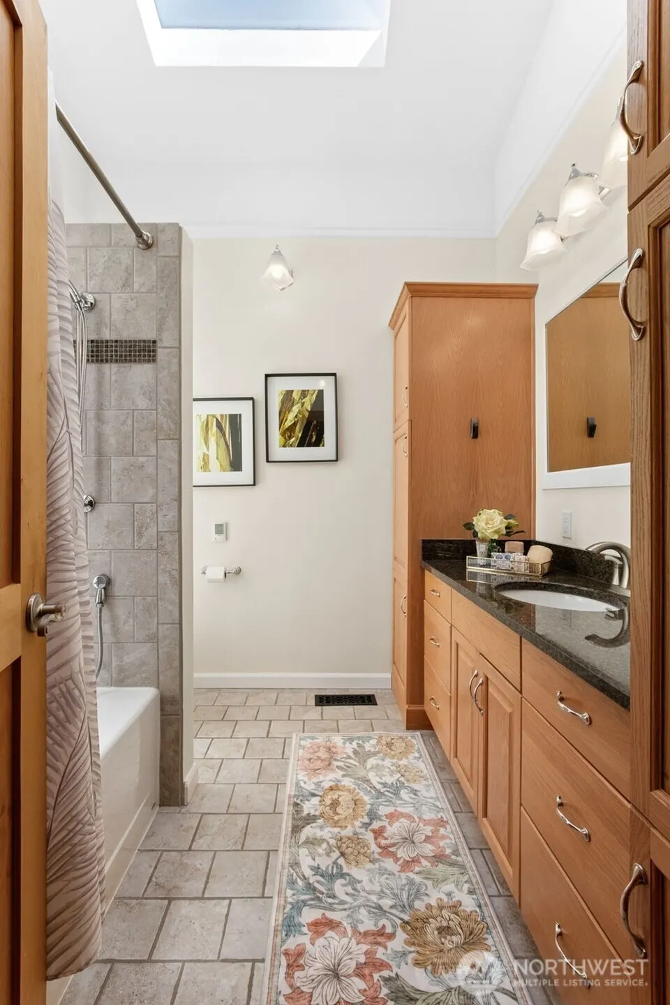 26428 SE 172 Street , Issaquah, WA 98027-6962
