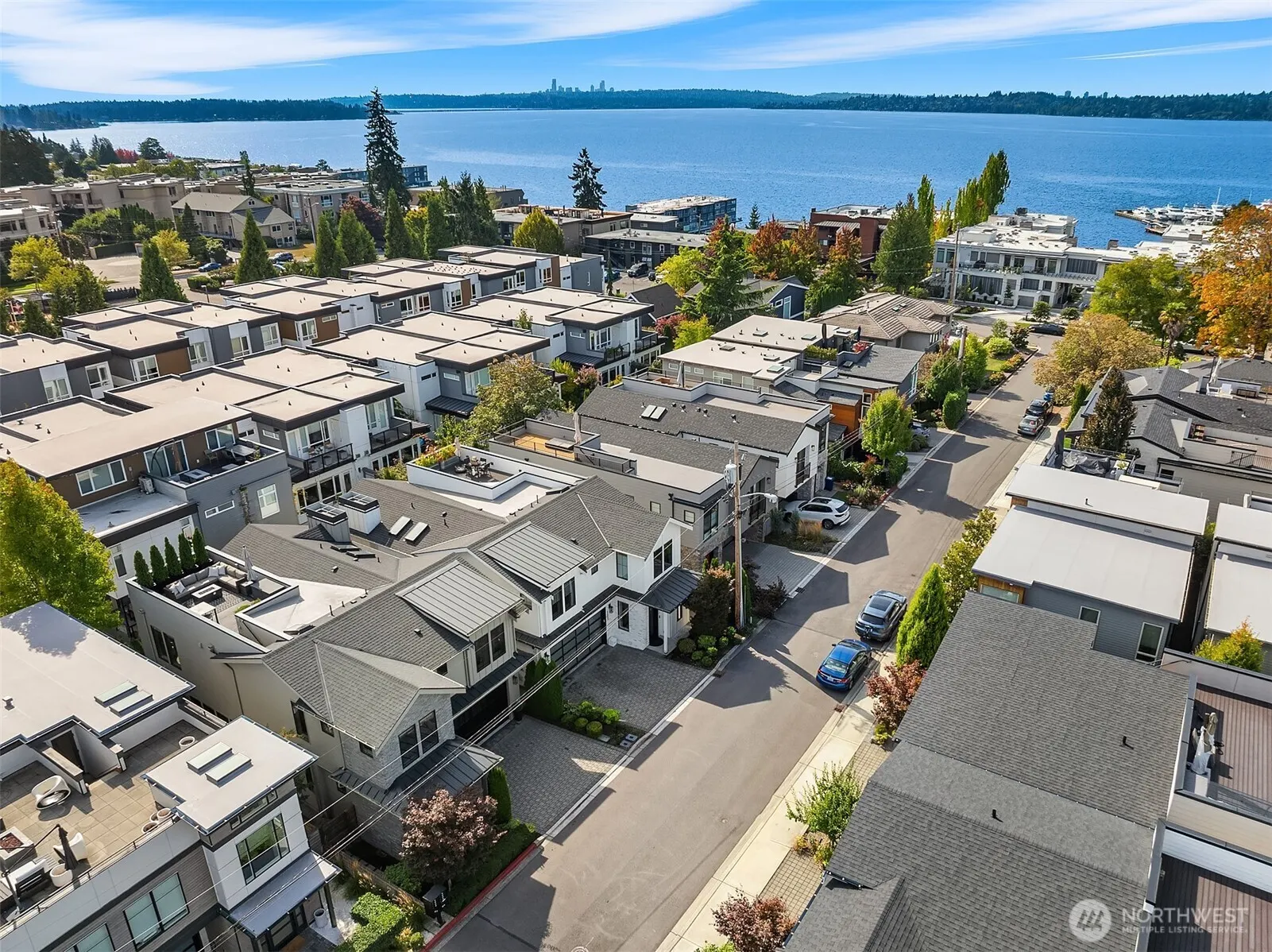 225 3rd Avenue S, Kirkland, WA 98033