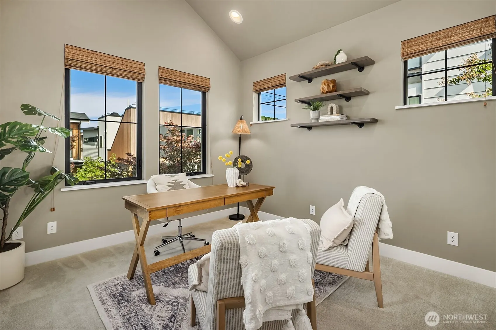 225 3rd Avenue S, Kirkland, WA 98033