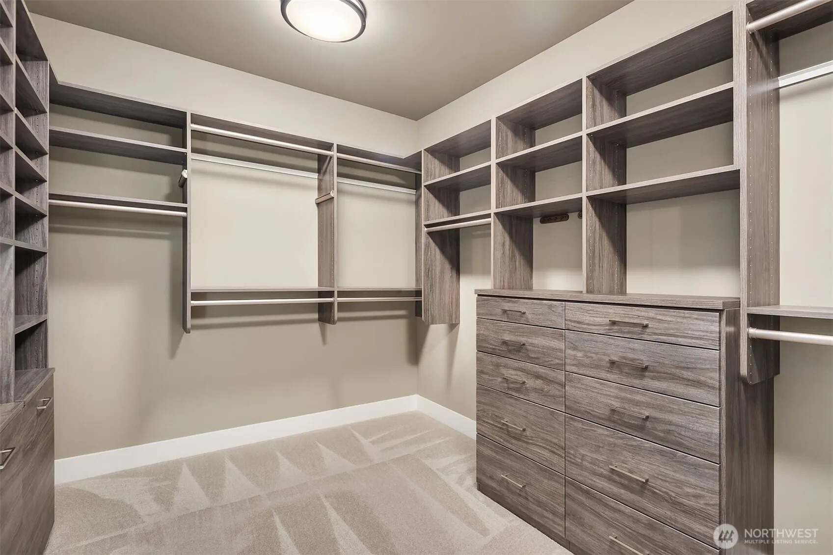 225 3rd Avenue S, Kirkland, WA 98033