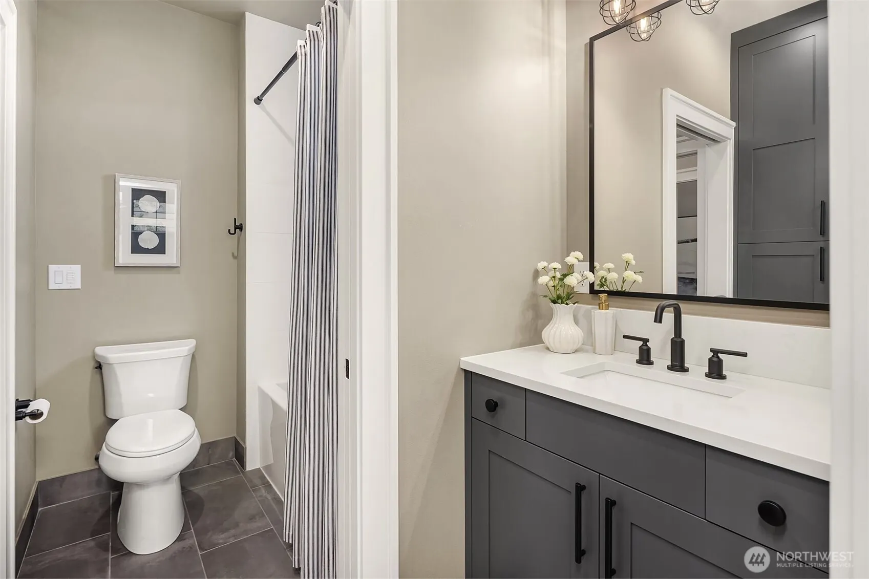 225 3rd Avenue S, Kirkland, WA 98033