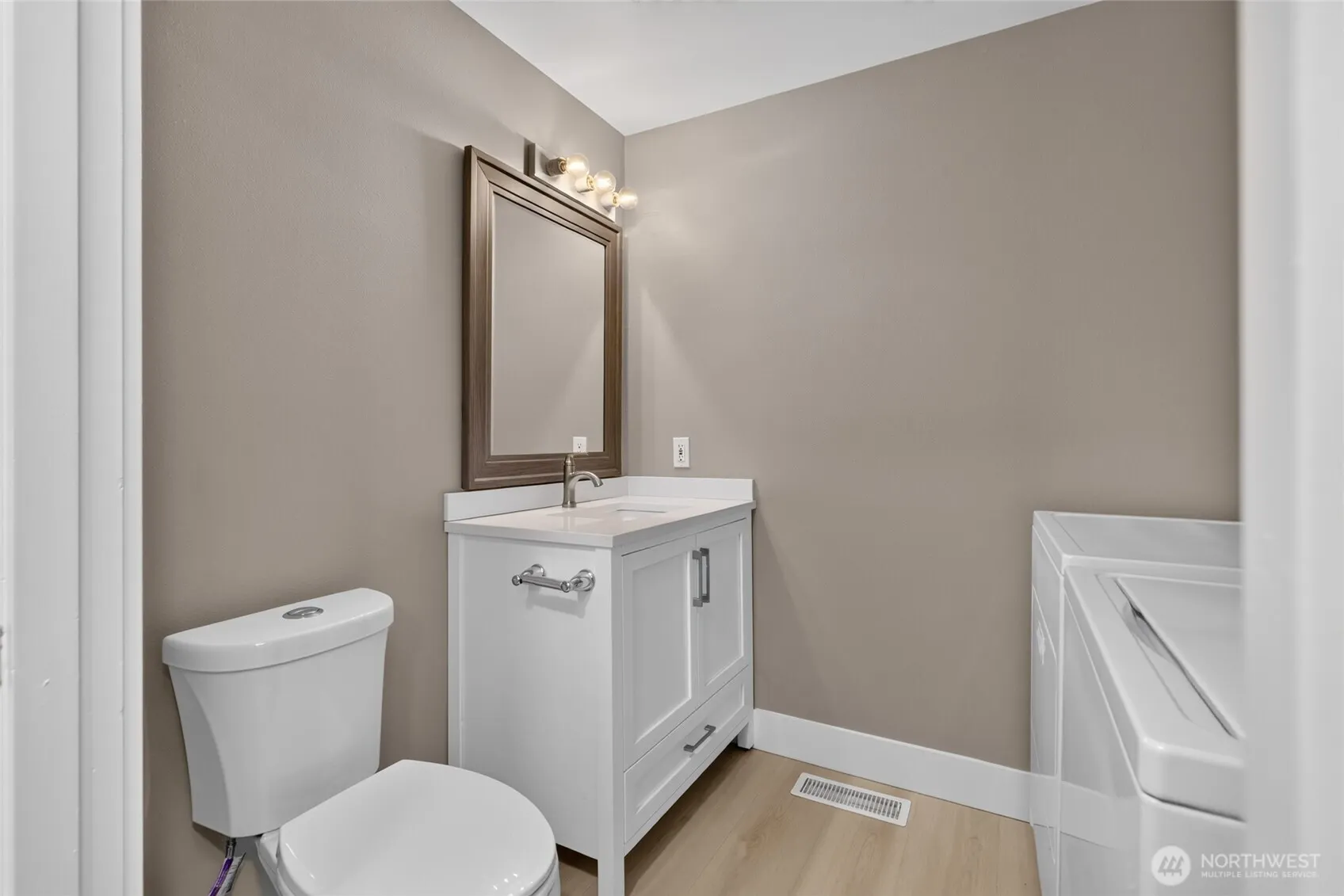 14430 40th Avenue W, Lynnwood, WA 98087