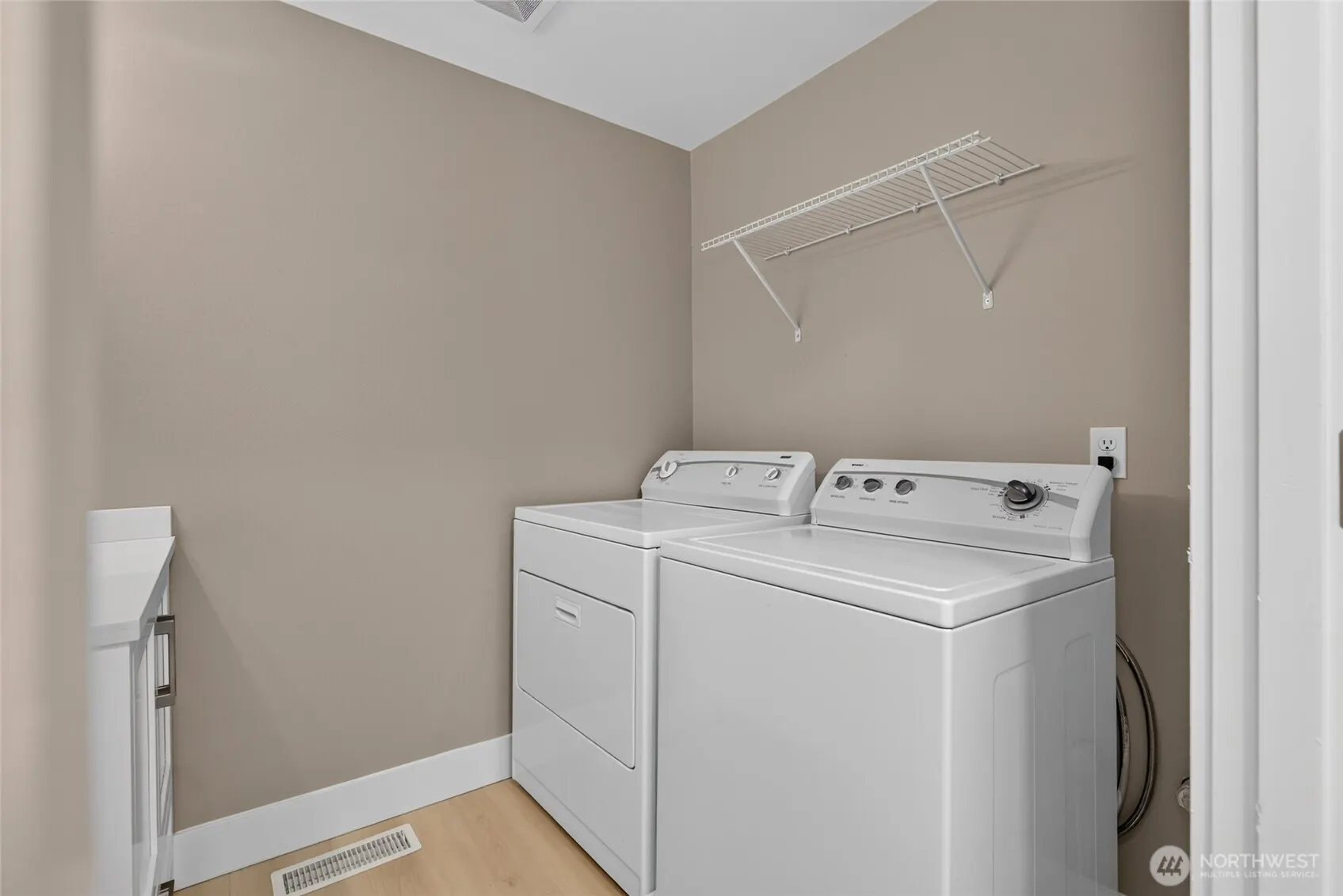 14430 40th Avenue W, Lynnwood, WA 98087