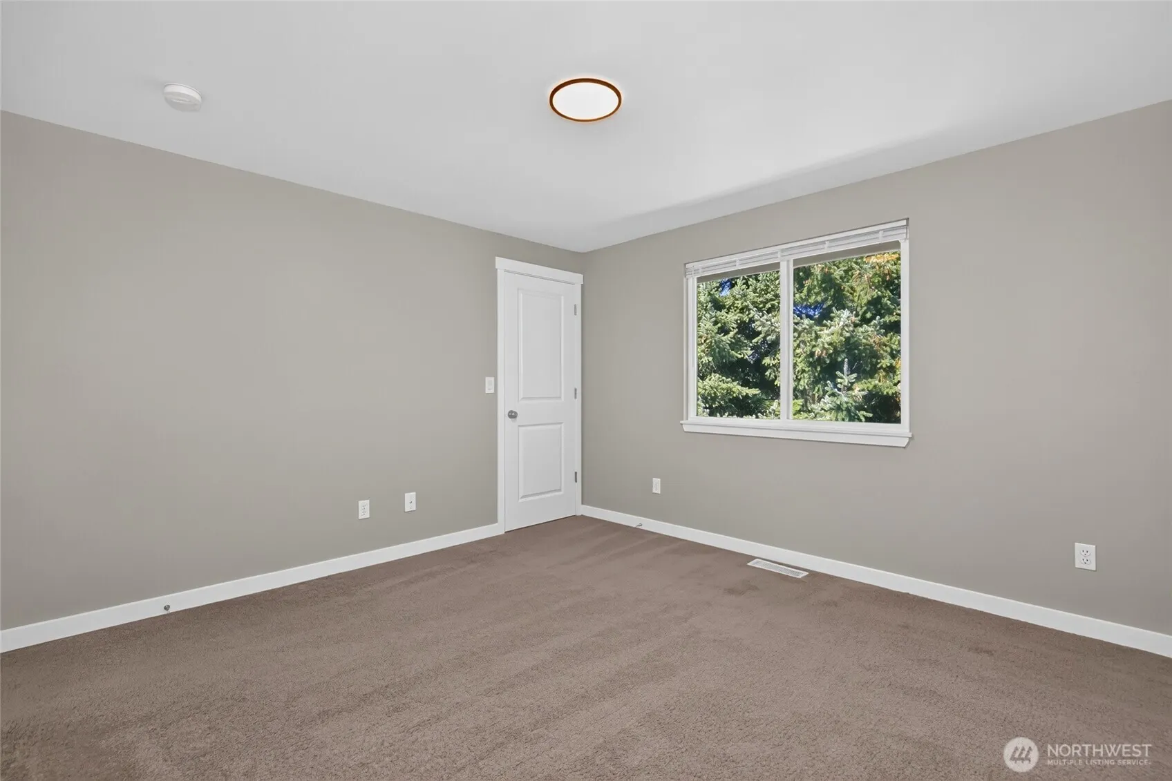 14430 40th Avenue W, Lynnwood, WA 98087