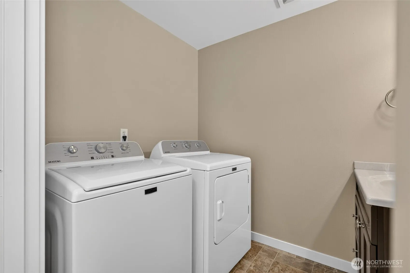 14430 40th Avenue W, Lynnwood, WA 98087