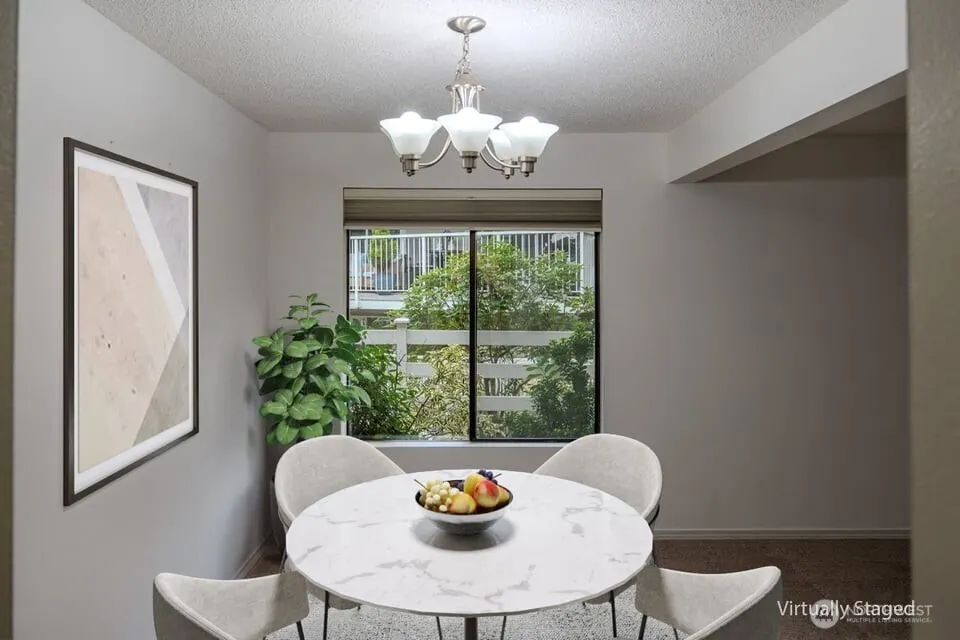9904 NE 124th Street #1005, Kirkland, WA 98034