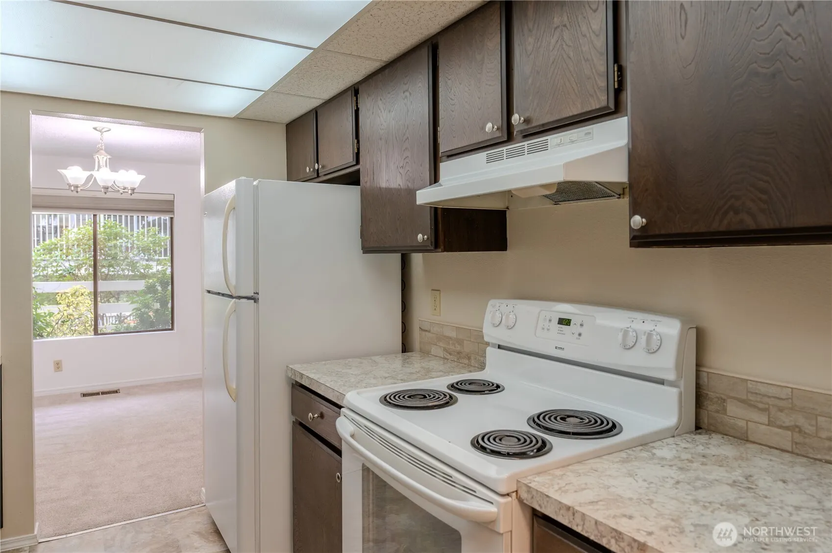 9904 NE 124th Street #1005, Kirkland, WA 98034