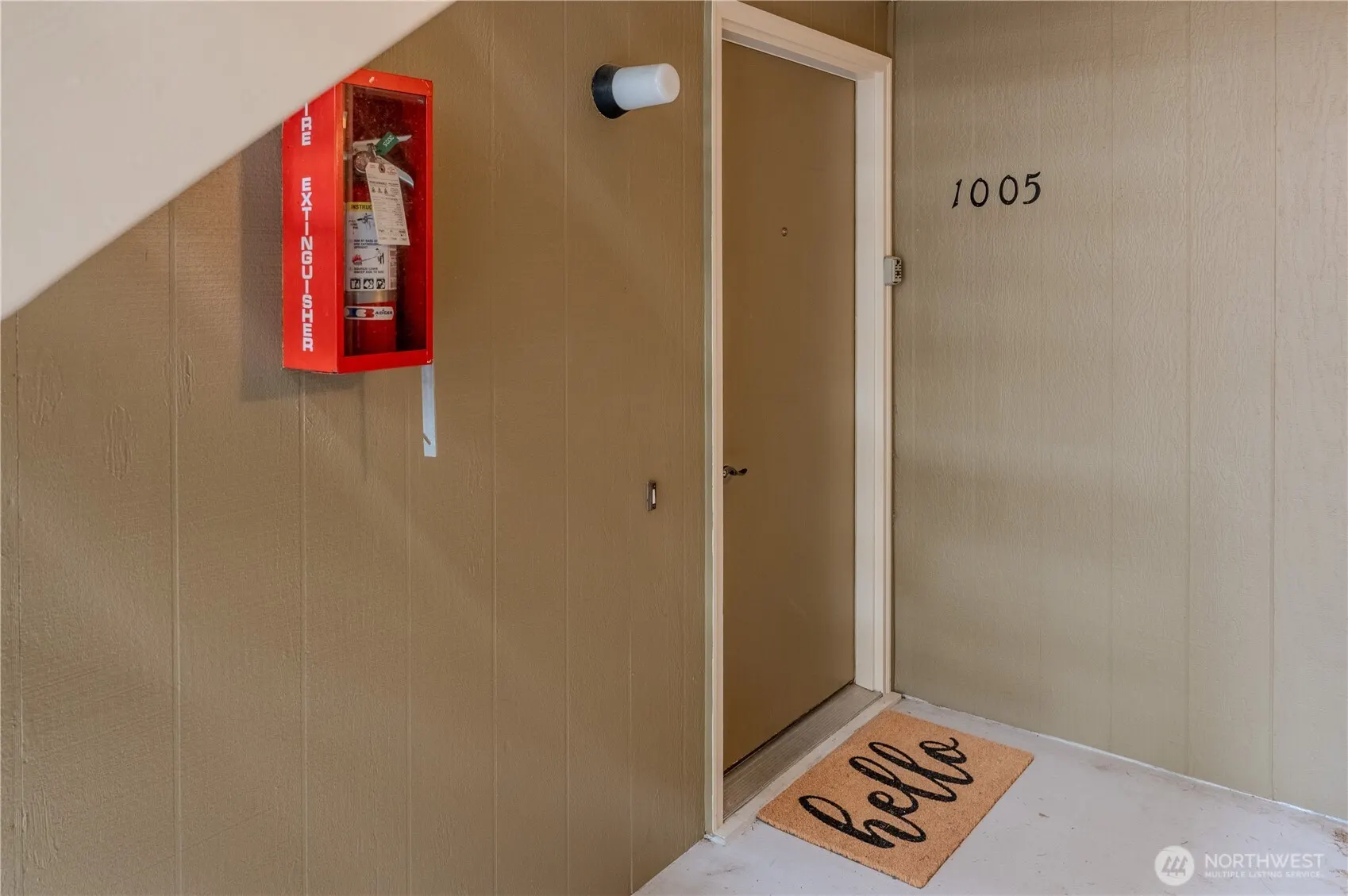 9904 NE 124th Street #1005, Kirkland, WA 98034