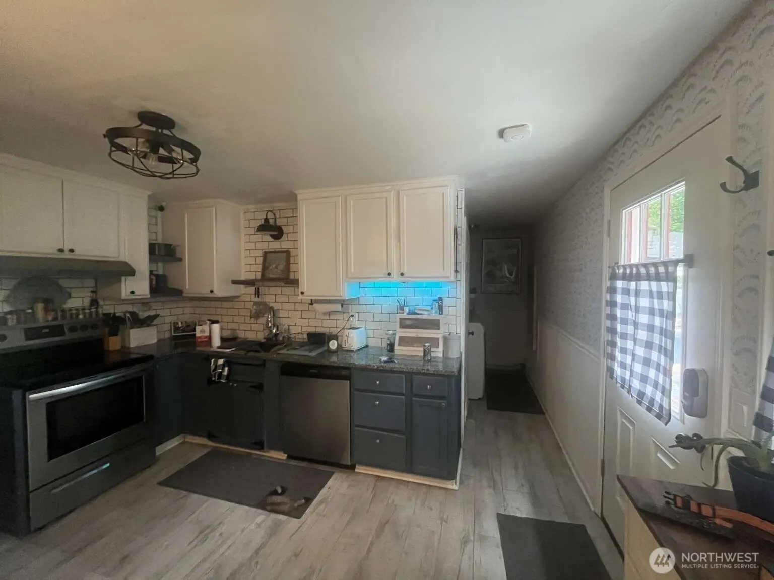 14252 76th Place NE, Kirkland, WA 98034
