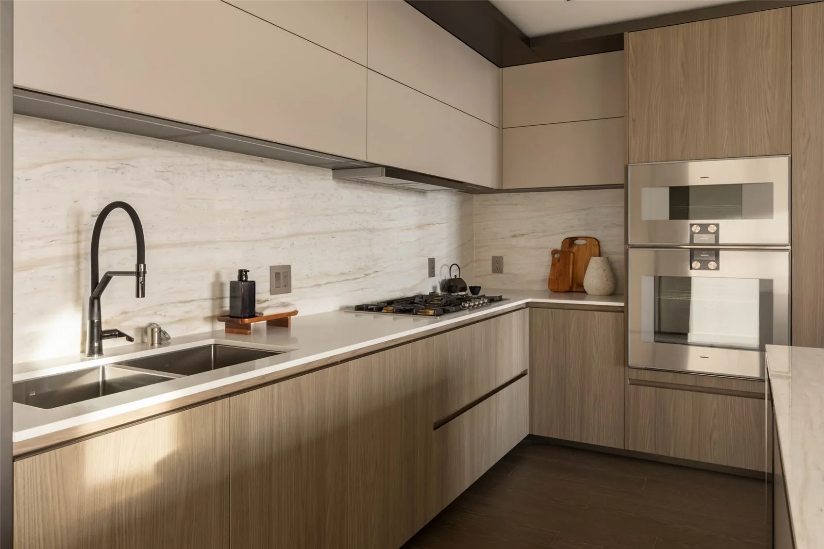 838 Avenue Square NE #2202, Bellevue, WA 98004