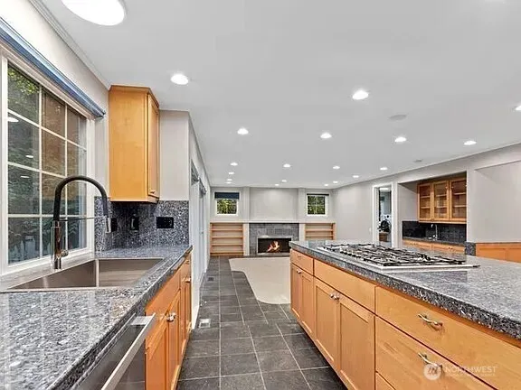 3610 130th Avenue NE, Bellevue, WA 98005