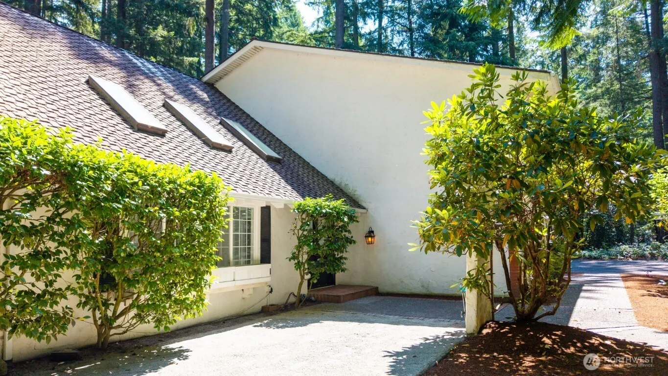 3610 130th Avenue NE, Bellevue, WA 98005