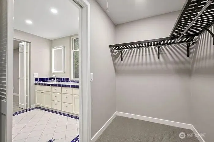 3610 130th Avenue NE, Bellevue, WA 98005