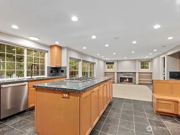 3610 130th Avenue NE, Bellevue, WA 98005