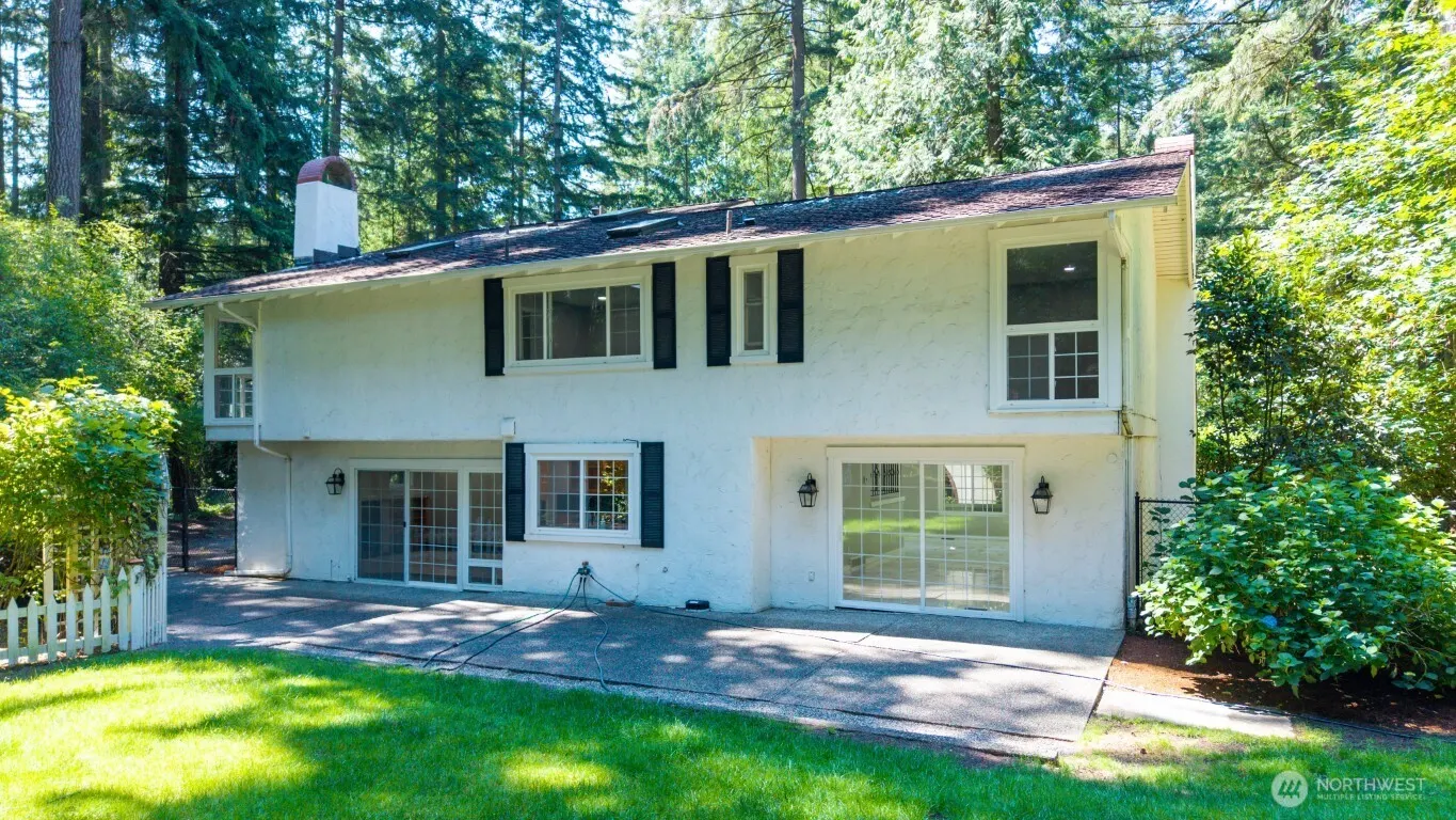 3610 130th Avenue NE, Bellevue, WA 98005