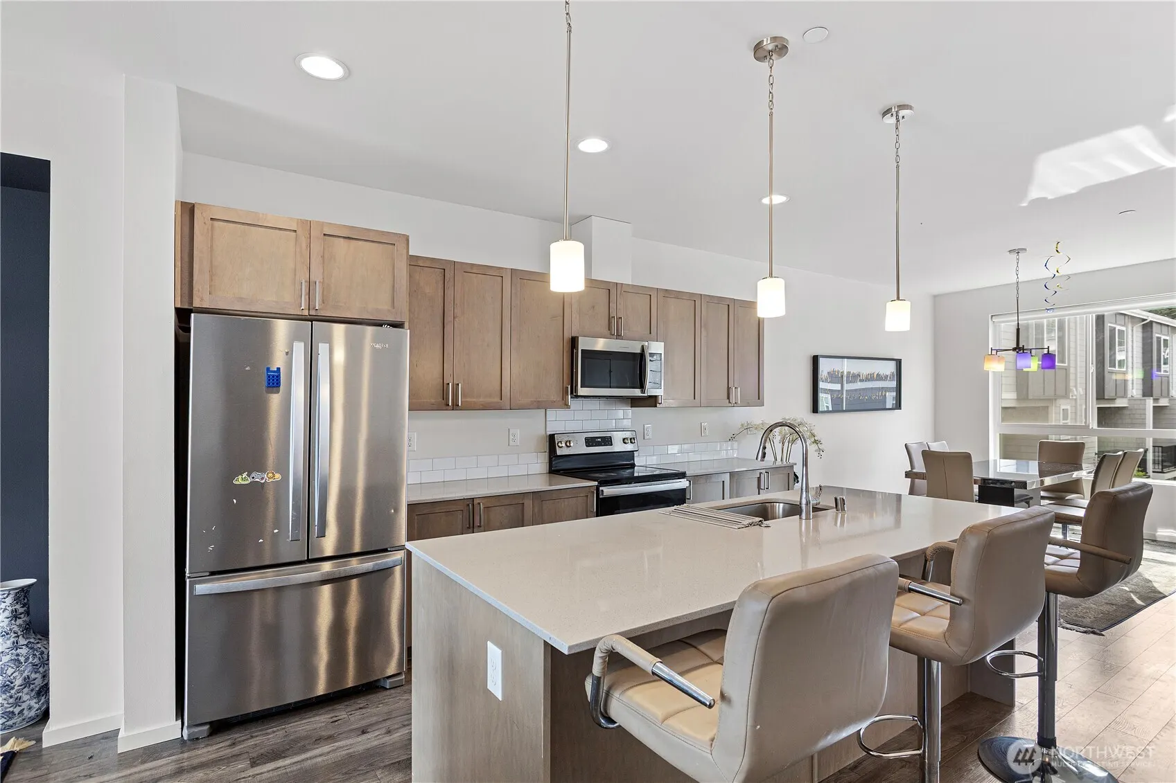 13706 Manor Way #D2, Lynnwood, WA 98087