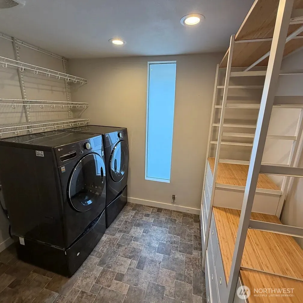 14003 125th Place NE, Kirkland, WA 98034