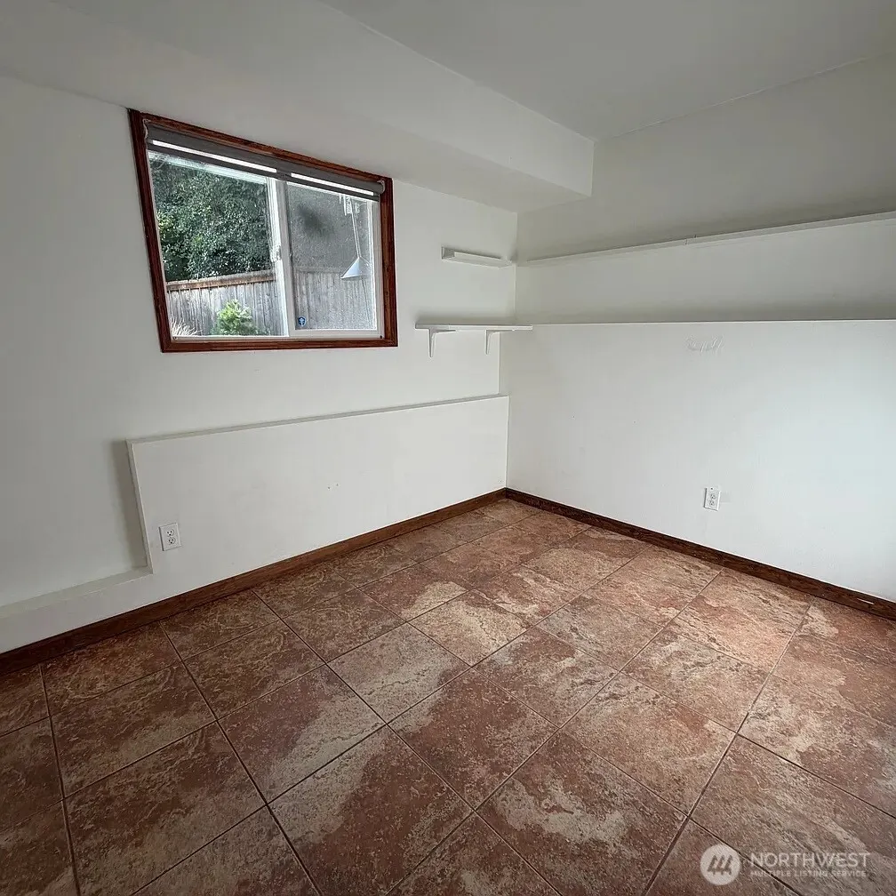 14003 125th Place NE, Kirkland, WA 98034