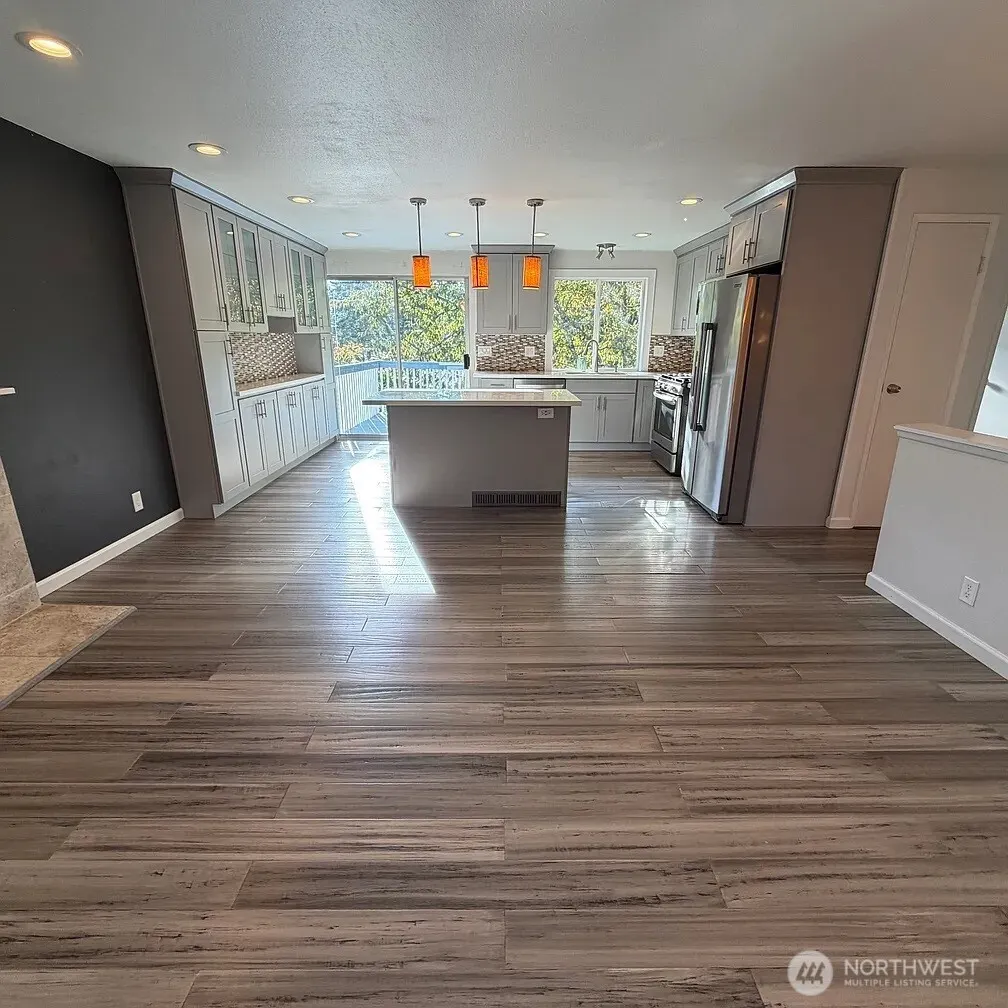 14003 125th Place NE, Kirkland, WA 98034