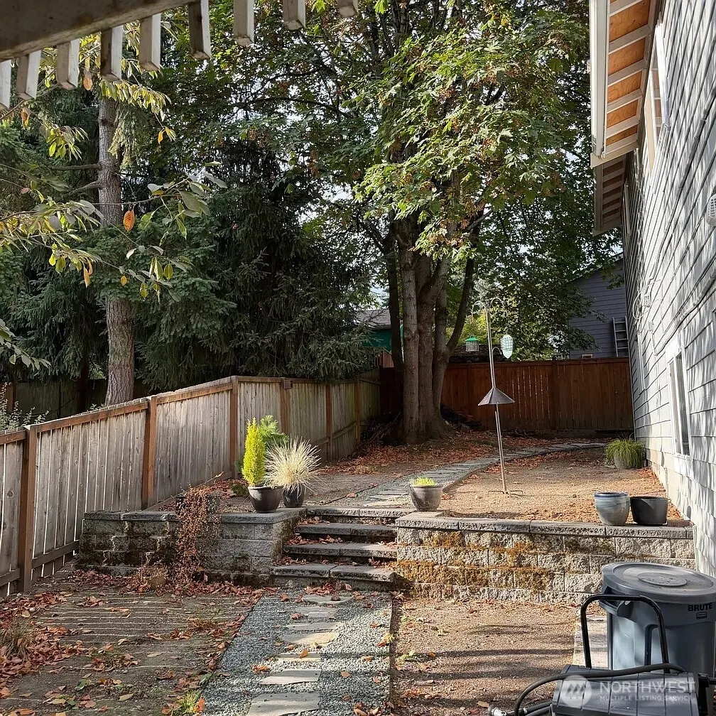 14003 125th Place NE, Kirkland, WA 98034