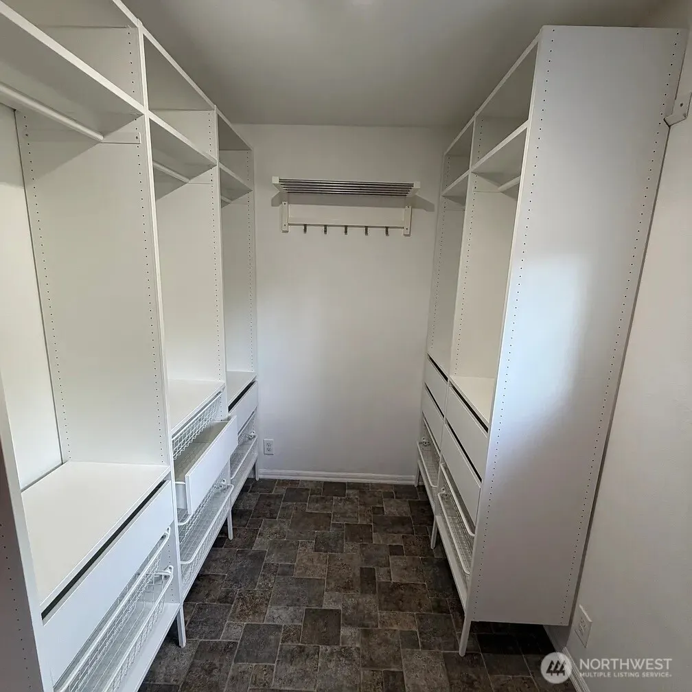 14003 125th Place NE, Kirkland, WA 98034