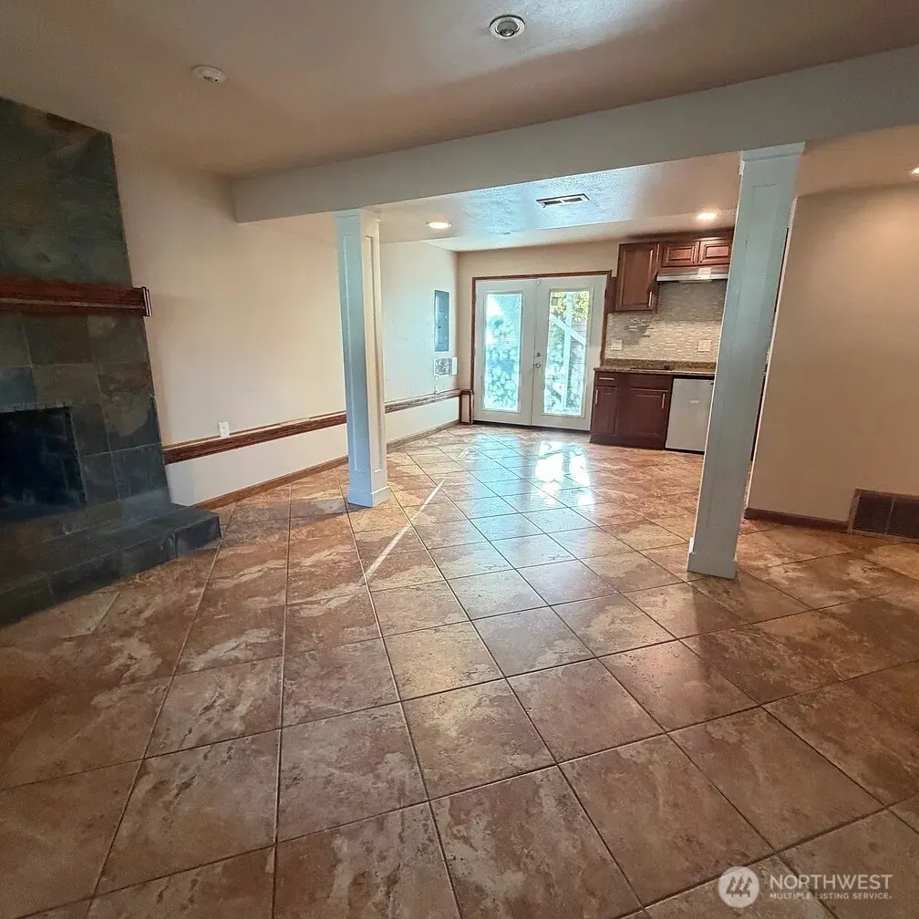 14003 125th Place NE, Kirkland, WA 98034