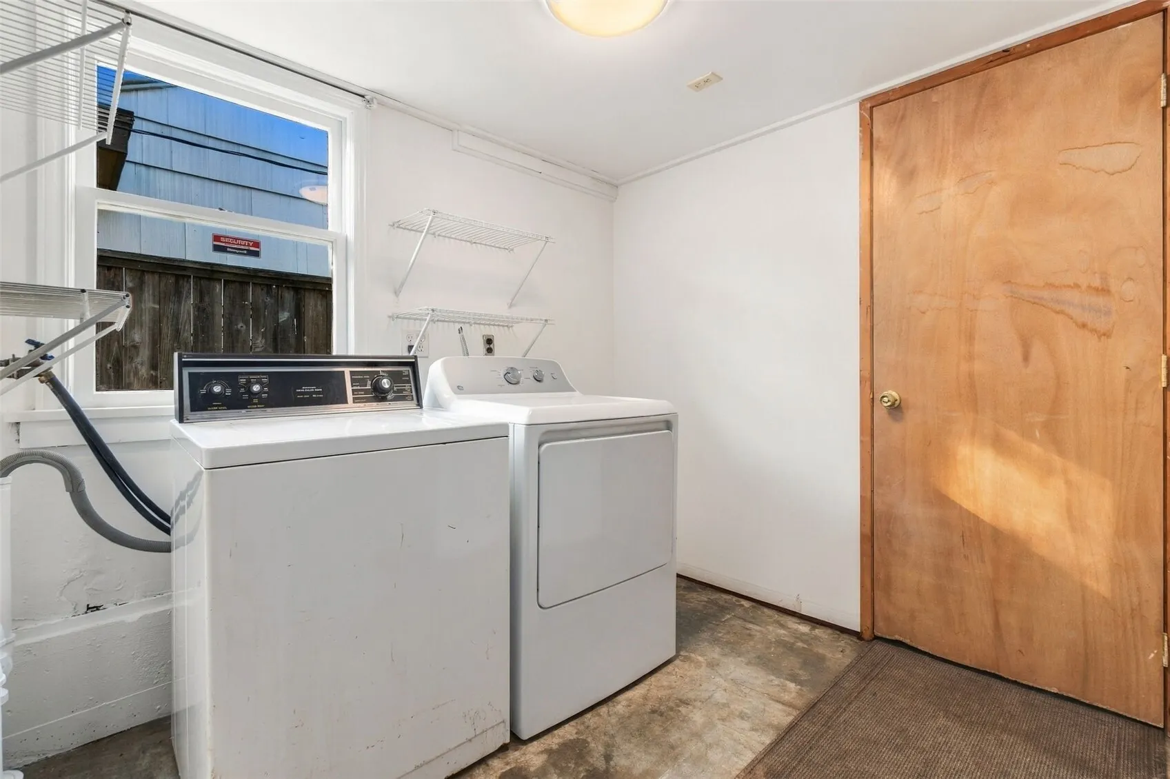 3903 SW Rose Street , Seattle, WA 98136