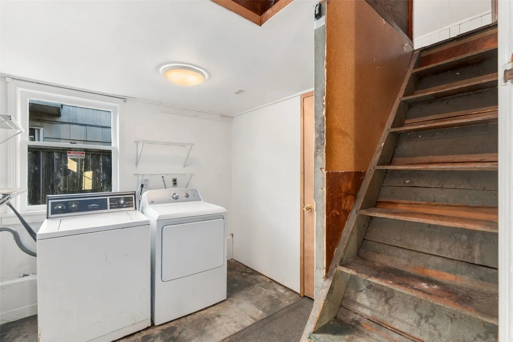 3903 SW Rose Street , Seattle, WA 98136