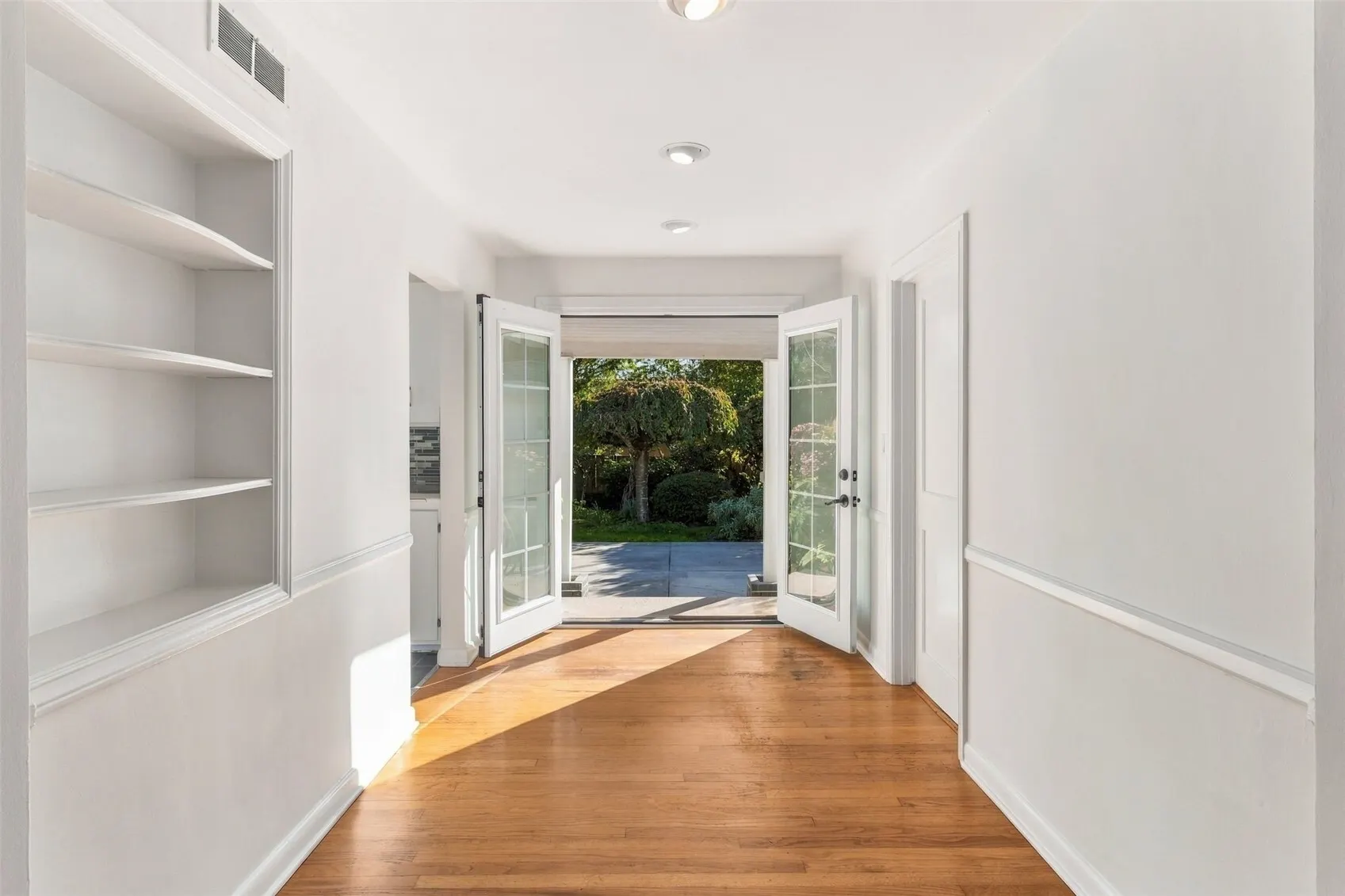 3903 SW Rose Street , Seattle, WA 98136