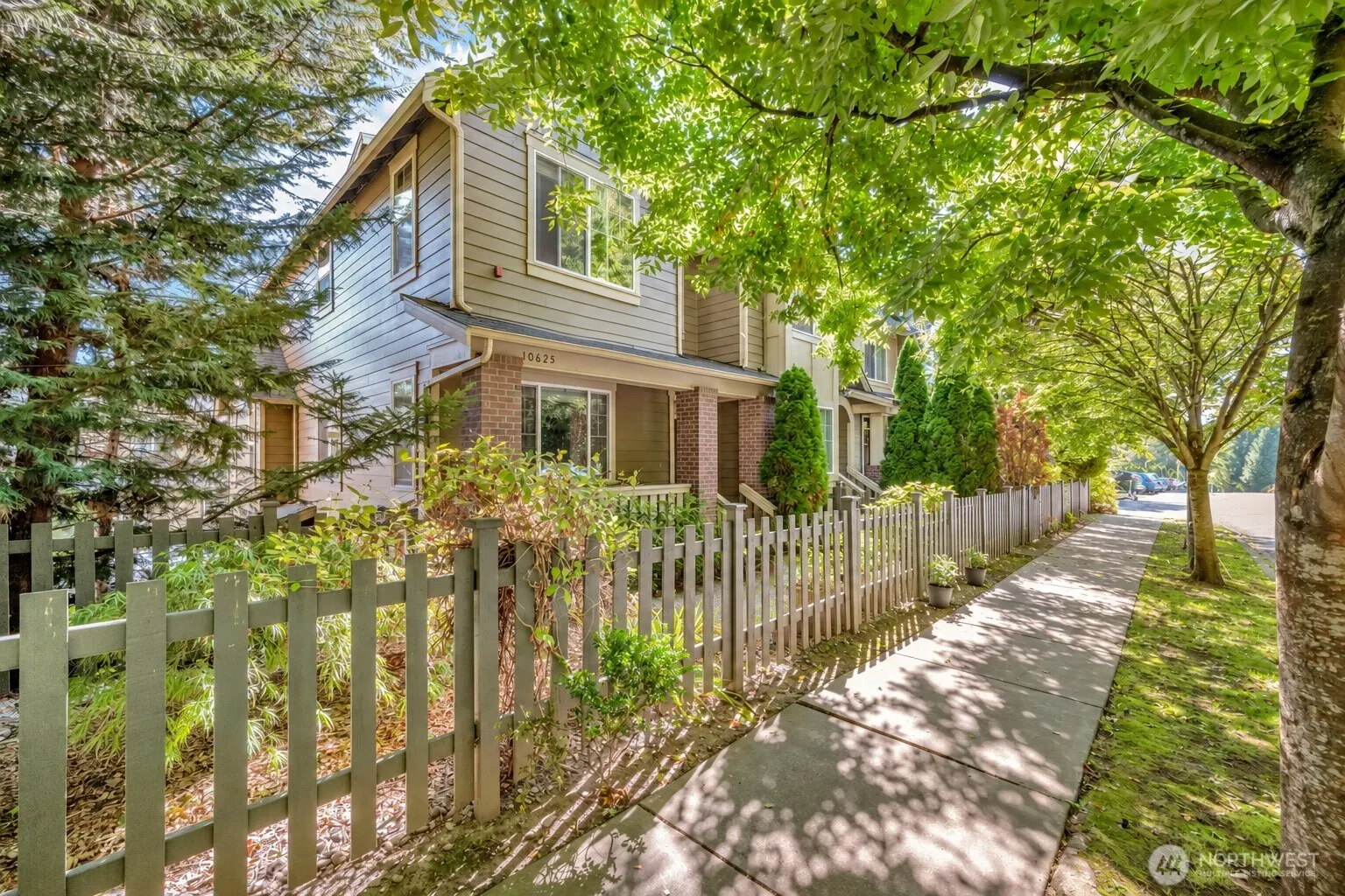 10625 Ross Road #3, Bothell, WA 98011