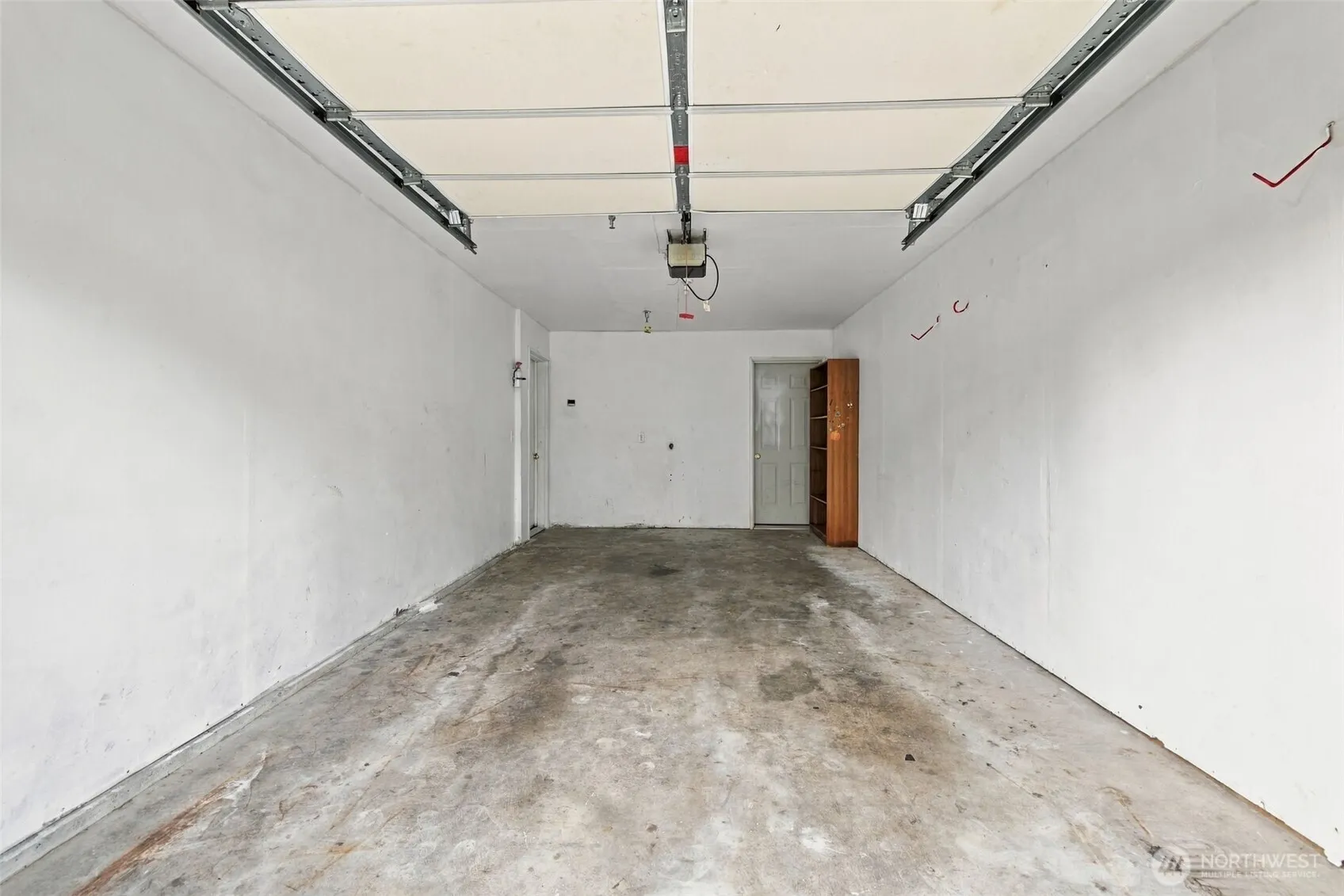 6704 S 239TH Place #B102, Kent, WA 98032