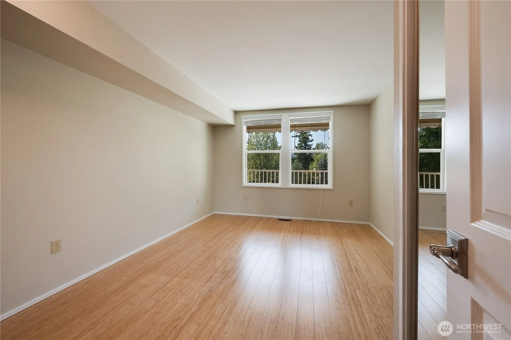 4152 Providence Point Drive SE #104, Issaquah, WA 98029