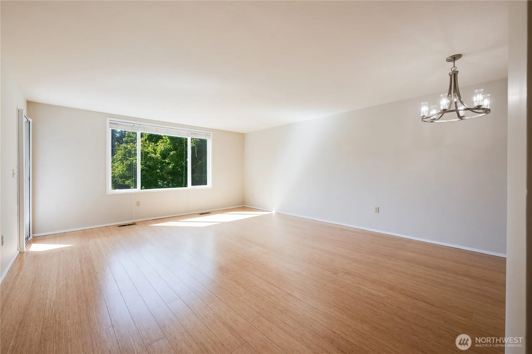 4152 Providence Point Drive SE #104, Issaquah, WA 98029