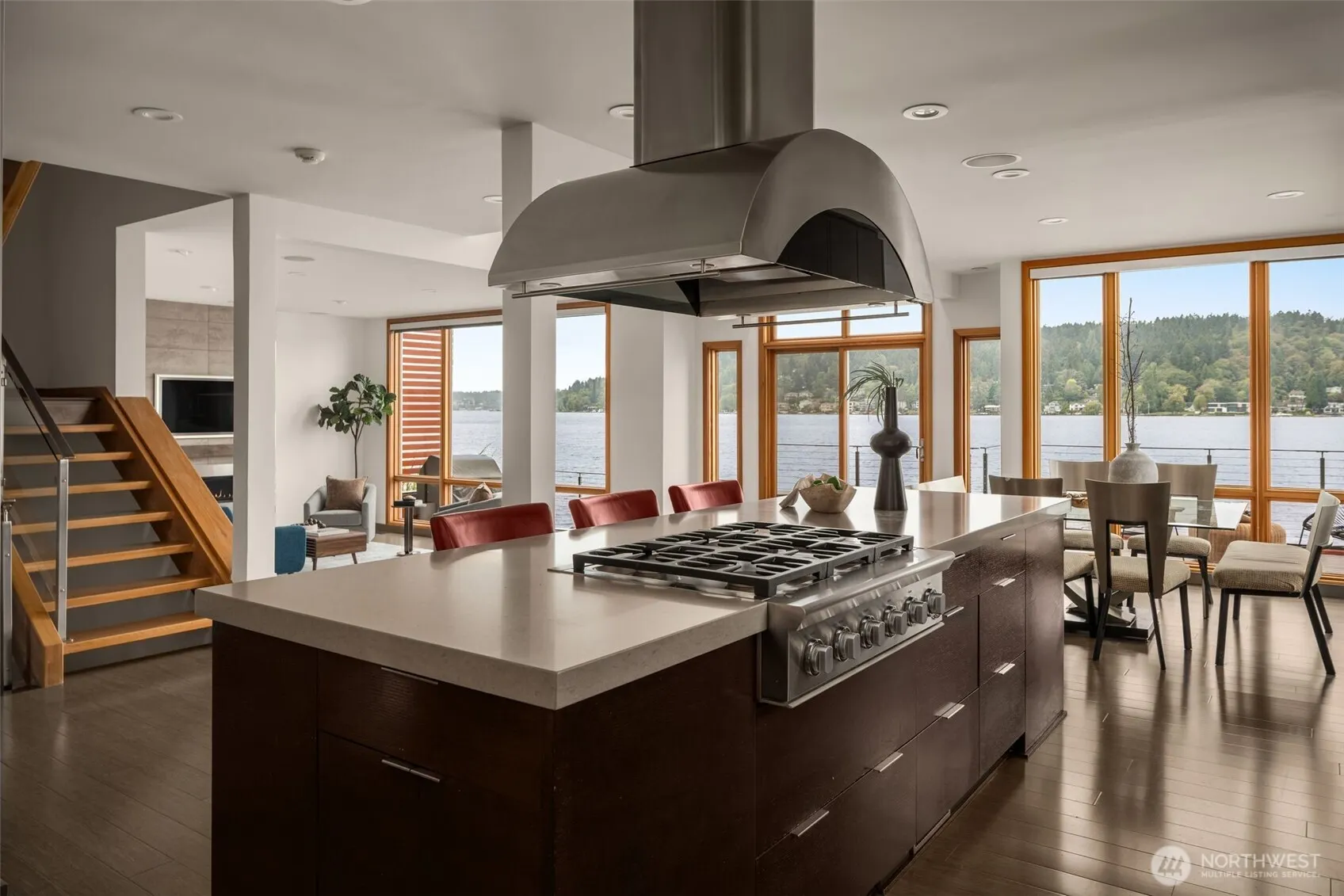 6433 Ripley Lane SE, Renton, WA 98056