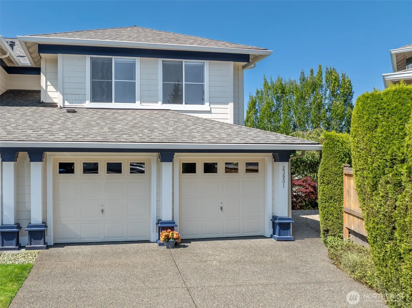 23901 SE 7th Lane , Sammamish, WA 98074