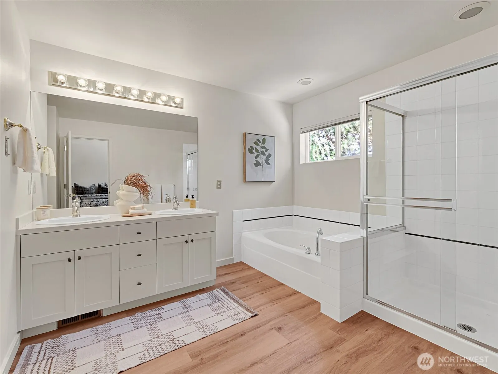 23901 SE 7th Lane , Sammamish, WA 98074