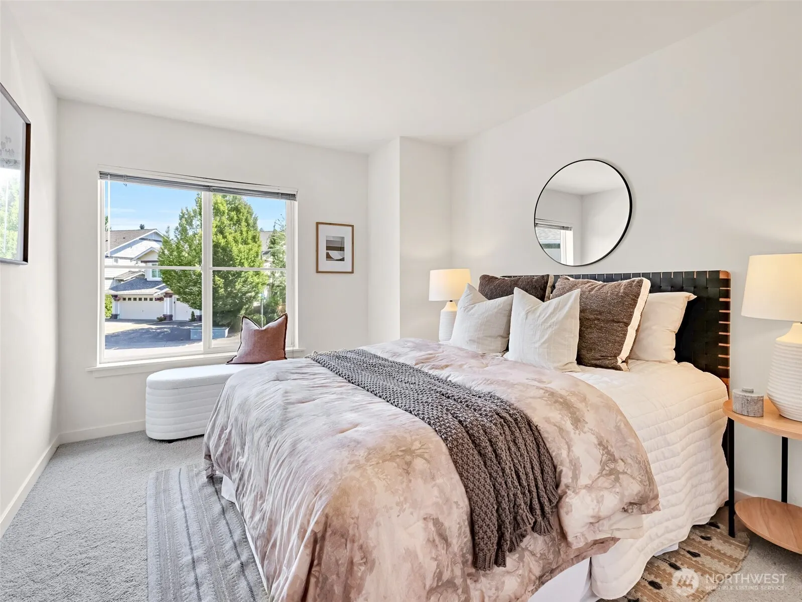 23901 SE 7th Lane , Sammamish, WA 98074