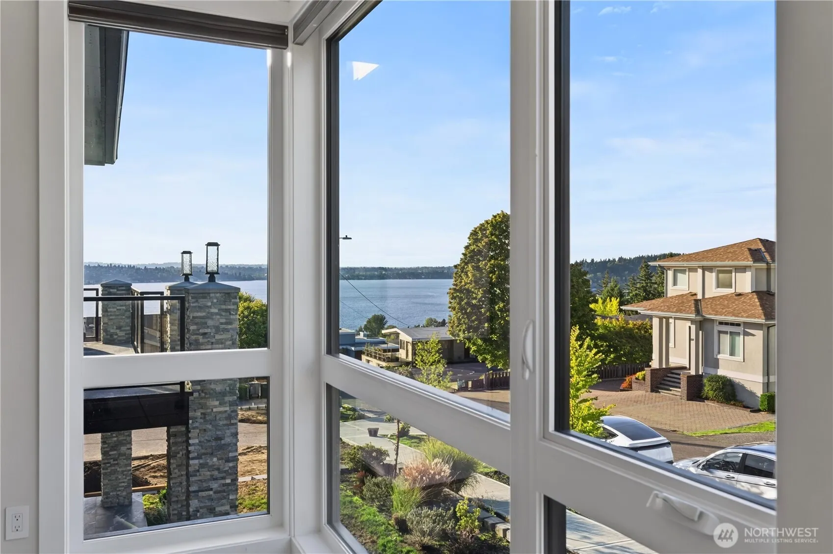 1417 N 24th st , Renton, WA 98056