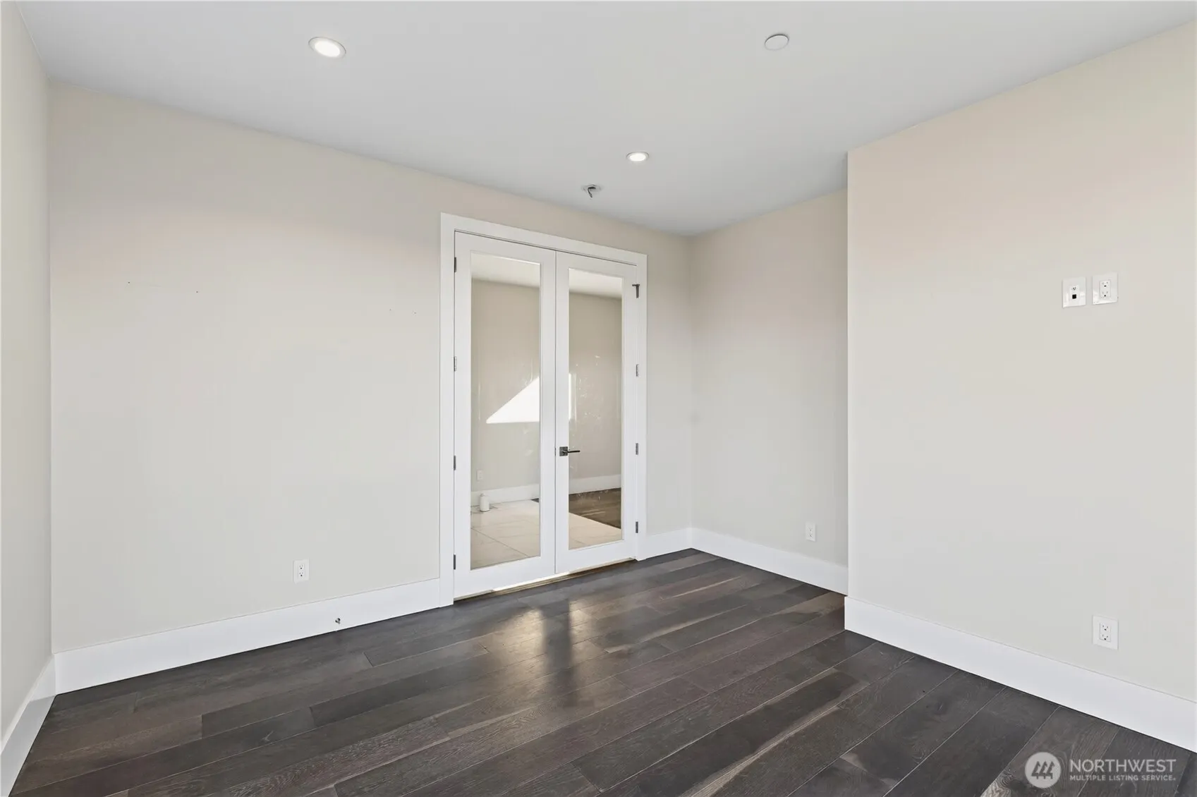1417 N 24th st , Renton, WA 98056