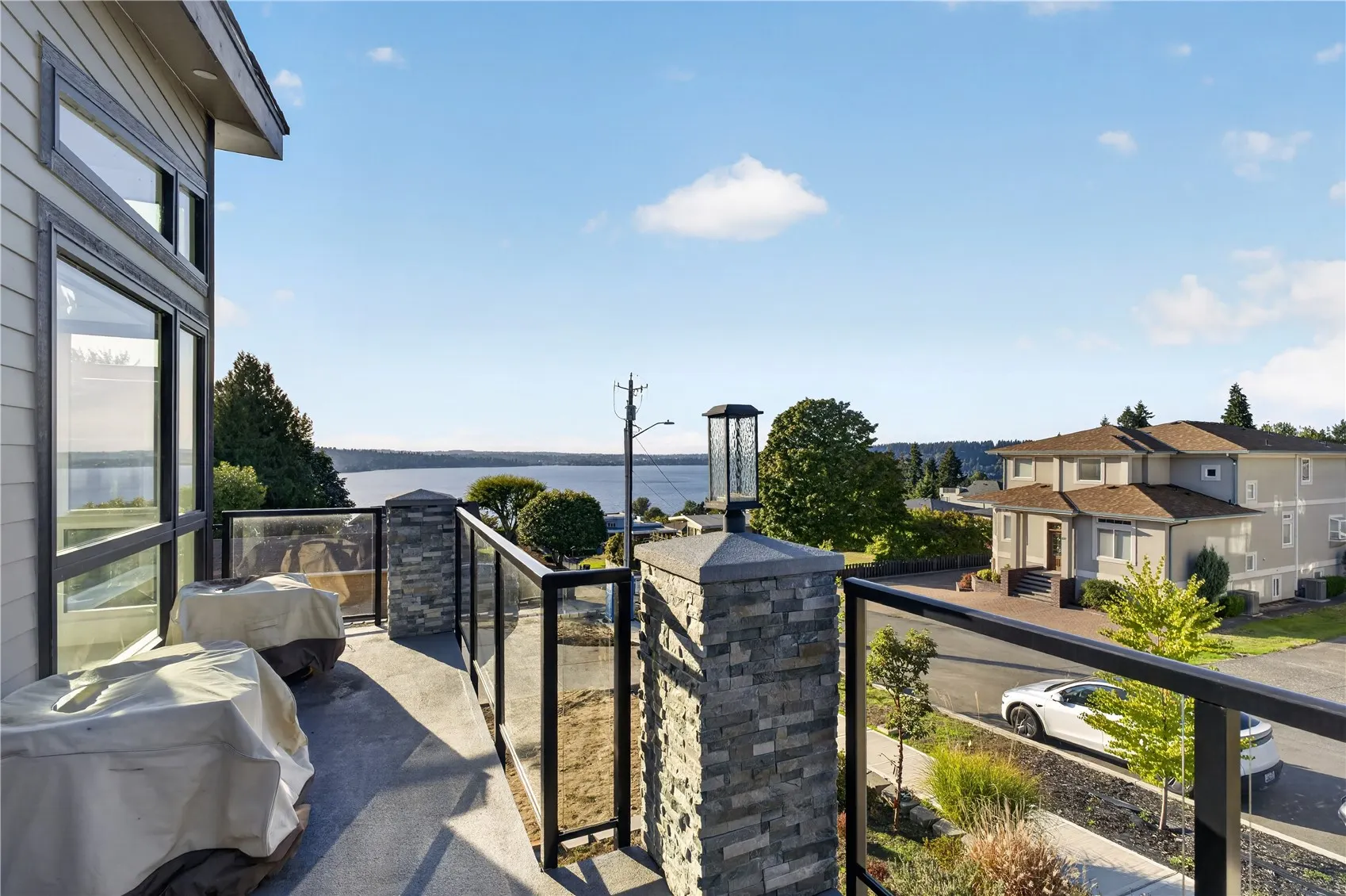 1417 N 24th st , Renton, WA 98056