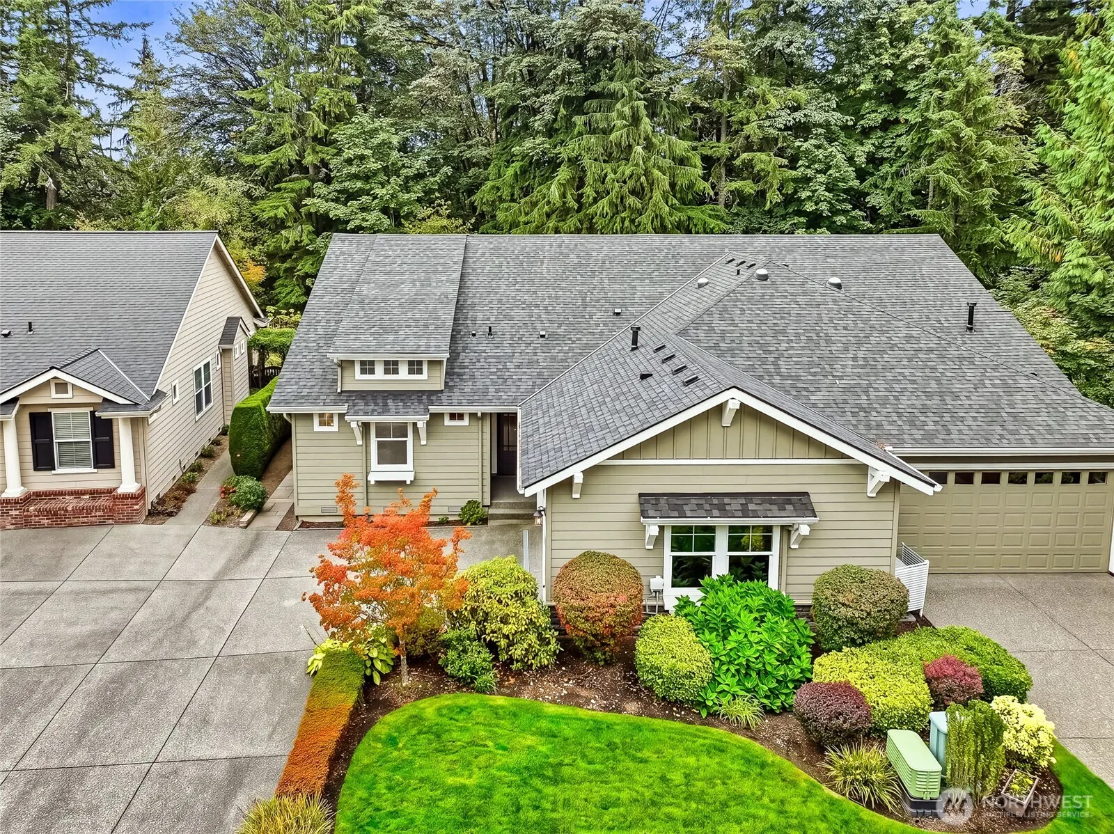 12114 Big Leaf Way NE, Redmond, WA 98053