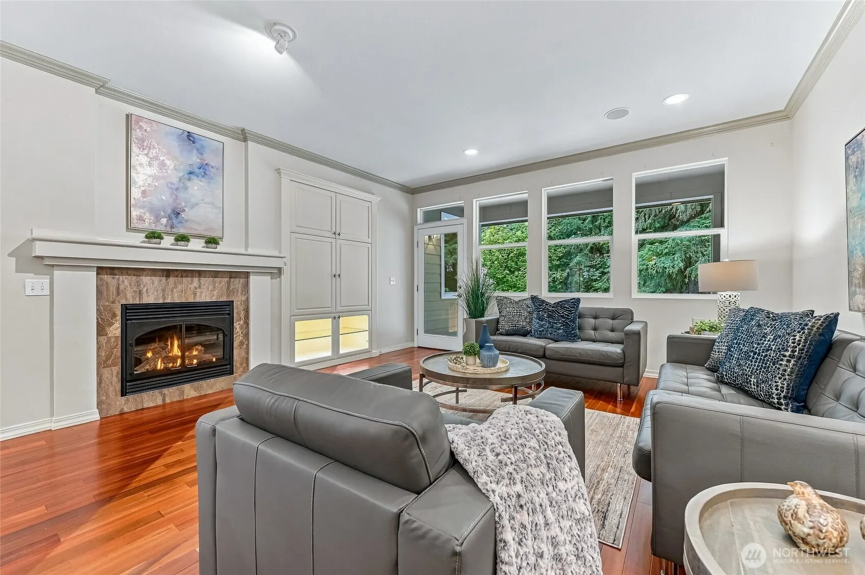 12114 Big Leaf Way NE, Redmond, WA 98053
