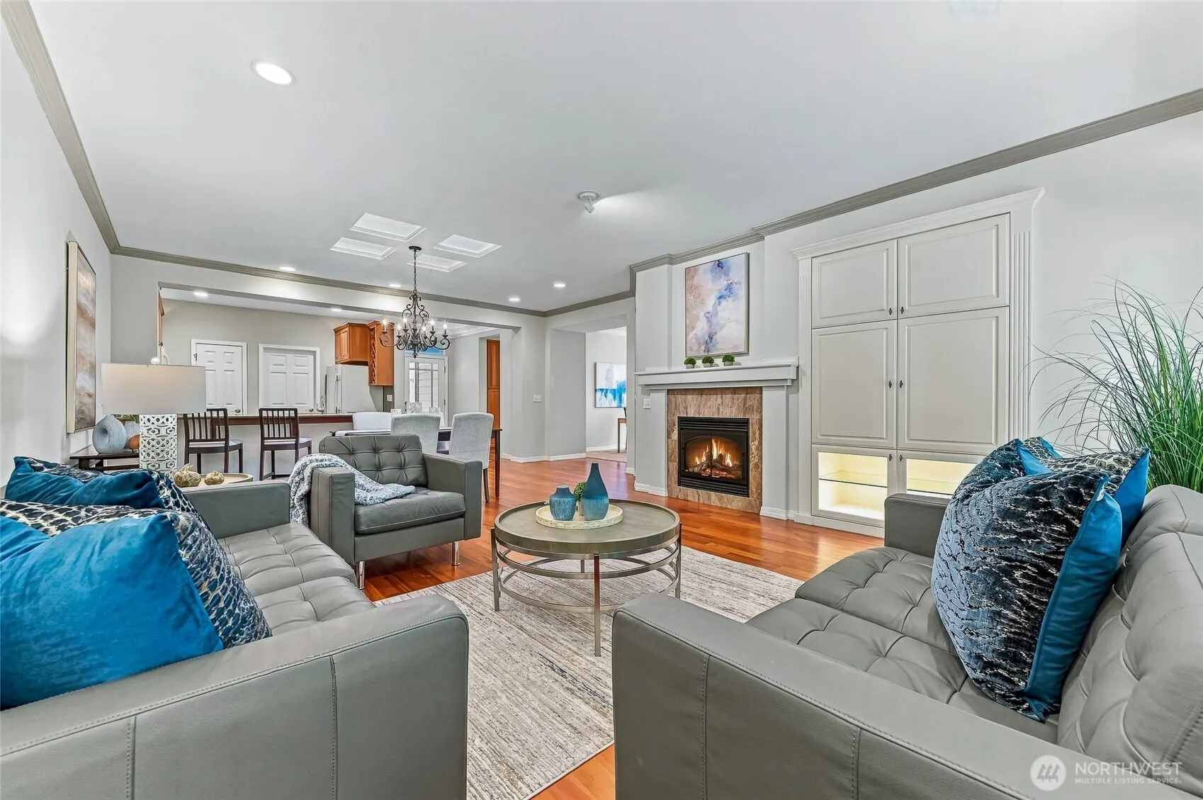 12114 Big Leaf Way NE, Redmond, WA 98053
