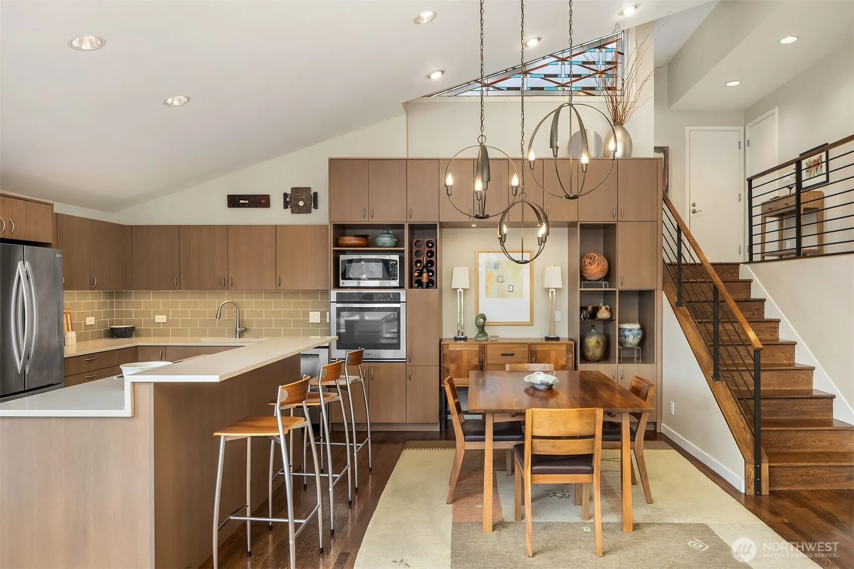 2604 W Lake Sammamish Parkway NE, Redmond, WA 98052