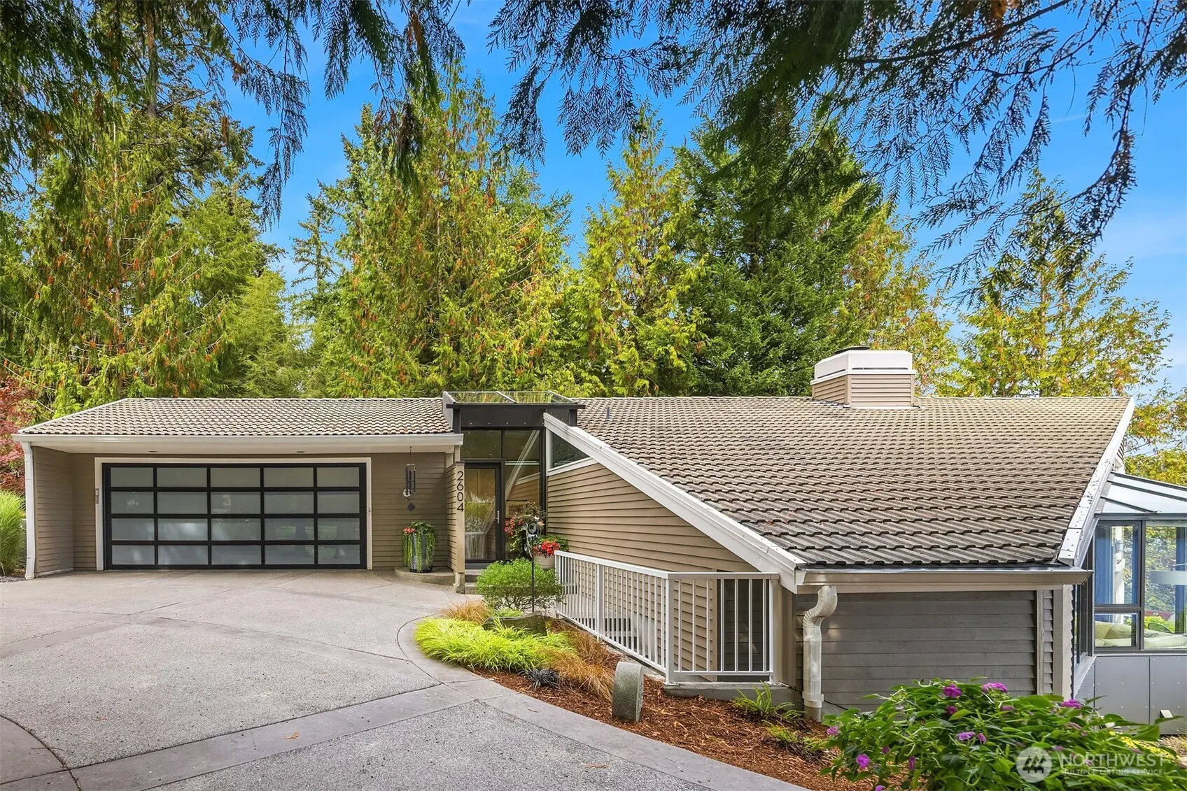 2604 W Lake Sammamish Parkway NE, Redmond, WA 98052